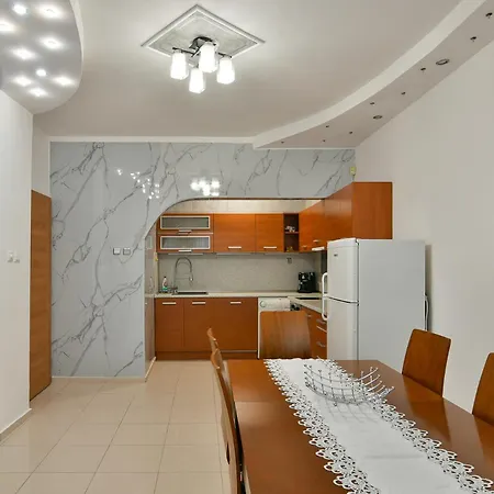 Apartmán 2br Flat In Center And Sea Walk Varna