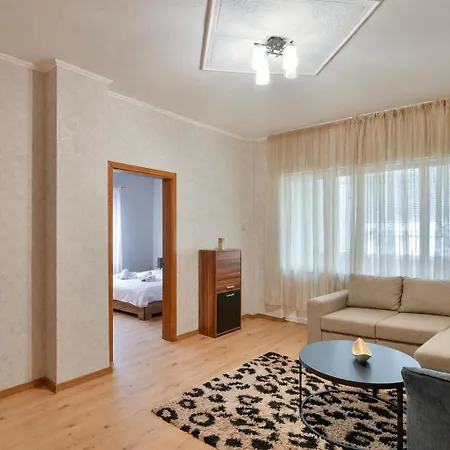 2br Flat In Center And Sea Walk Varna