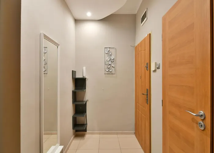 2br Flat In Center And Sea Walk * فارنا